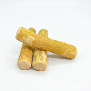 Juguete Masticable de Madera de Café Ecológico, Sostenible y Duradero para Perros, 100% Material Natural de Alta Calidad, Uso en Interiores, Hecho en Vietnam - Product Image 1