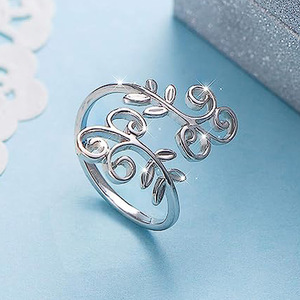 Anello Regolabile Elegante con Foglia di Vite, Design Floreale Minimalista, Gioiello da Donna alla Moda per Uso Quotidiano, Regalo Chic - Product Image 2