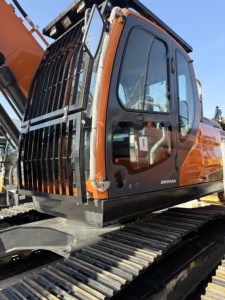 Excavatrice d'occasion d'origine sud-coréenne Doosan DX225 22 tonnes, pelle hydraulique sur chenilles d'occasion DX300LC-9C DX340LC-9C - Product Image 3