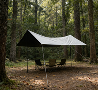 Terpal Persegi OEM ODM Tahan Air 8000mm Kain Oxford 210D Lapisan Hitam untuk Berkemah, Peneduh Matahari, Piknik, Kebun, Memancing, Glamping