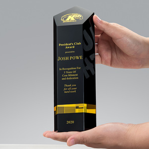 Bán Buôn Cao Cấp Tinh Thể Thủy Tinh Thân Thiện Với Môi Giải Thưởng Cúp Đen Sao Cột Thiết Kế 3D Laser Khắc Tùy Chỉnh Văn Bản Công Ty - Product Image 2