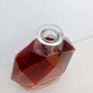 Chai Thủy Tinh Gin Tam Giác 700Ml <span class=keywords><strong>750Ml</strong></span> Rượu Brandy Vecchia Romagna Etichetta Nera Chất Lượng Cao Hàng Đầu Có Sẵn Hàng Xuất Khẩu - Product Image 3