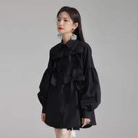 Chemisier long blanc en coton pour femme, style printemps, avec nœud, design français élégant, boutons pour un style distinctif
