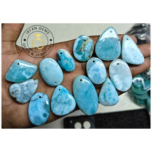 ลาริมาร์สีน้ำเงินเกรดสูง ทรงคาโบชอง 100% ลาริมาร์ธรรมชาติ  ทำด้วยมือและขัดเงาสำหรับทำเครื่องประดับหรือเป็นของขวัญสำหรับเธอ คริสตัลลาริมาร์ - Product Image 5