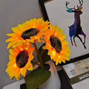 Sunflower Touch Switch Night Light-Decoración de mesa Boho Chic y regalo alegre | Lámpara ambiental de brillo suave - Product Image 3