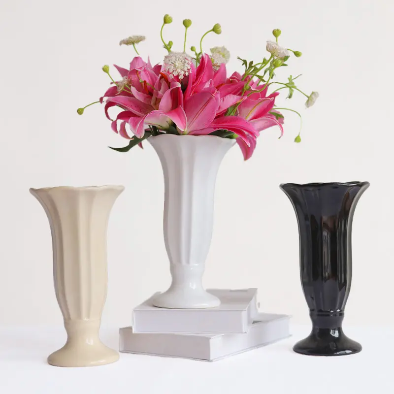 Neuankömmling Französisch Land Trompete Form Home Decoration Luxus Chaozhou Keramik Vase