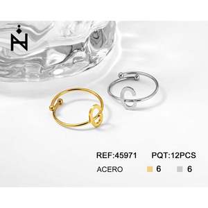 Bague en acier inoxydable avec lettre C Acero 6mm 6 pièces Bijoux de mode - Product Image 1
