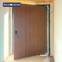 Puertas de Entrada de Seguridad Abatibles Personalizadas de Aluminio con Aspecto de Madera Impermeable RICHOCEAN con Luz Lateral de Doble Vidrio Templado