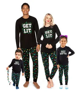Commercio all'ingrosso 2023 pigiama tutina natalizia famiglia pupazzo di neve vacanza abbinata famiglia pigiama natalizio personalizza pigiama stile carino