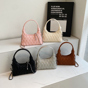 กระเป๋าสะพายข้างทรงหมอนพับได้ <span class=keywords><strong>Miu</strong></span> รุ่น Stone ปิดซิป หนัง PU ซับในโพลีเอสเตอร์ ดีไซน์มาการองสุดฮิต ทันสมัย - Product Image 4