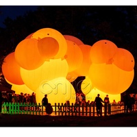 Guirlande d'arche de ballons géants auto-gonflables réutilisables avec lumières LED pour événements en plein air