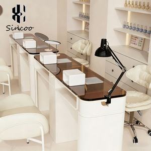 เฟอร์นิเจอร์ร้านทำเล็บหรูหราสไตล์มิดเซ็นจูรี่โมเดิร์น โต๊ะทำเล็บคู่พร้อมเก้าอี้ ขายส่ง โต๊ะไม้สำหรับร้านทำเล็บมืออาชีพ ห้องนั่งเล่น - Product Image 2