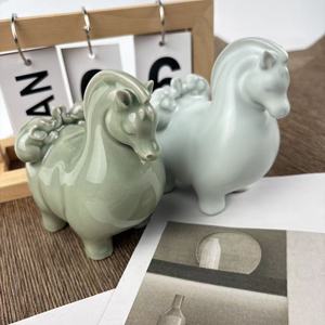 Cheval du zodiaque en céladon de Longquan, décoration de bureau, décoration d'hôtel, cadeau de bureau, cheval porte-bonheur, succès au premier essai - Product Image 4
