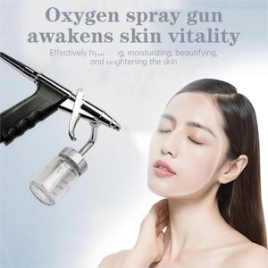 Máquina de Belleza Facial 14 en 1 para el Cuidado de la Piel con Hidrodermoabrasión, Limpieza con Agua, Oxígeno y Jet Peel - Product Image 4