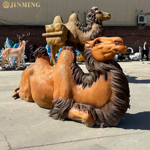 تماثيل حيوانات من الراتنج والألياف الزجاجية بحجم طبيعي لتزيين الحدائق الخارجية، تمثال جمل من الراتنج - Product Image 3