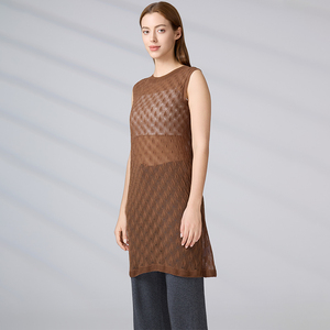 Custom Design OEM Tank <b>Top</b> Summer Fashion Crew Neck Knitwear Dresses Casual <b>Long</b> Knitted Sweater <b>Vest</b> for Women - Product Image 5