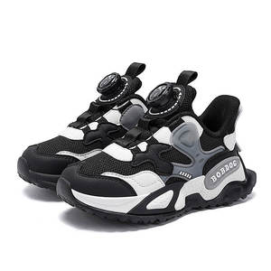 Vente en gros d'usine Cema Chaussures mixtes Baskets Unisex Stock de chaussures pour adultes et enfants Marque internationale - Product Image 4