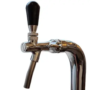 Distributeur de bière en métal avec fût, robinet, tour avec de bière réglable