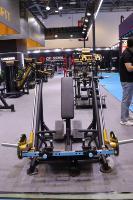 Máquina de remo ajustable LD-4022, entrenador de remo sentado ajustable con carga de placas serie LD-4000 para entrenamiento de espalda en gimnasios comerciales