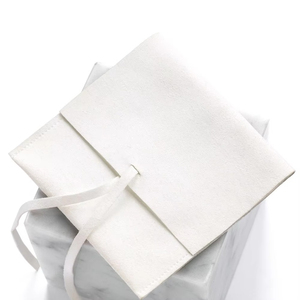 Bolsa de Joyería de Microfibra Blanca Personalizada de 8*10 cm, Ligera y Moderna, con Cierre de Cordón para Empaque de Regalos - Product Image 1
