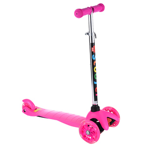 <span class=keywords><strong>Patinete</strong></span> Plegable de Tres Ruedas para Niños con Luces Intermitentes de 118 mm Ajustables - Product Image 1