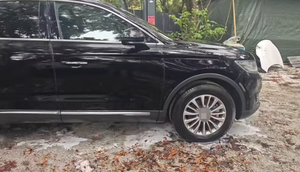 Pièces de démontage d'occasion pour <span class=keywords><strong>Lincoln</strong></span> MKX 2.0T : Calandre avant, Console centrale, Pare-chocs, Couvercle de coffre, Panneaux latéraux, Toit ouvrant (toutes pièces) - Product Image 3