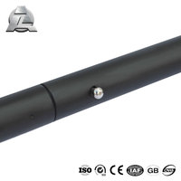 Accessoires inclus : cordon de serrage et embout noir, poteau télescopique en alliage d'aluminium série 6063 avec verrouillage par bouton.