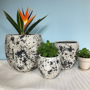 Pot de fleurs en céramique émaillée moderne et rétro, élégant, écologique, durable, vente en gros, 10*10*10cm, pour la maison et l'hôtel, emballage au sol - Product Image 2