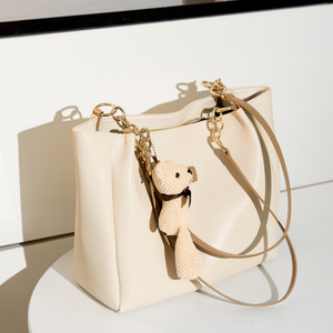 Sacs à main en <span class=keywords><strong>cuir</strong></span> pour femmes sur mesure en gros, sacs fourre-tout élégants de haute qualité pour femmes, sac pour <span class=keywords><strong>ordinateur</strong></span> portable de luxe pour étudiants - Product Image 3