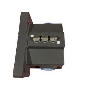 Interruptor de límite mecánico multiposición Balluff BNS 819-D03-D12-62-10-FD-S90R, 3x interruptores de cuchilla, contacto de muelle, 5A 6-60V CC, IP67 - Product Image 5