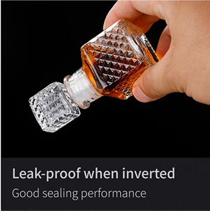 Botella de vidrio reutilizable personalizada de 50ml y 100ml con tapa Tallas Impresión de logotipo para té Vodka <span class=keywords><strong>Whisky</strong></span> Bebidas energéticas Tequila Cajas empaquetadas - Product Image 6