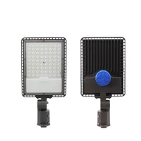 Lumière de parking LED 140LM/W 100-277V avec capteur photocellule, étanche IP66, pour extérieur, montage mural ou sur poteau