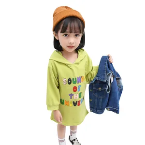 무료 샘플 브랜드 키즈 도매 작은 아이 소녀 긴 소매 청바지 드레스 중국에서 만든 후드