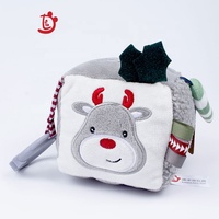 Fabricants boîte pour bébé personnalisée hochet sensoriel doux 6 jouets hochet suspendus conception de Noël bébé puzzle hochet jouets
