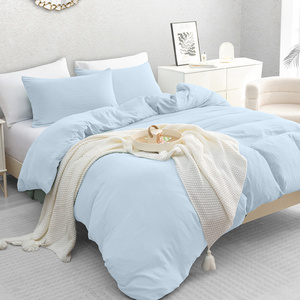 Ensemble de housse de couette en microfibre jaune uni ultra doux et confortable, 3 pièces, comprenant 2 taies <span class=keywords><strong>d</strong></span>'<span class=keywords><strong>oreiller</strong></span> et 1 housse de couette à fermeture éclair (Queen <span class=keywords><strong>90x90</strong></span>) - Product Image 1