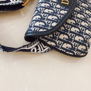 Sac messager pour femme de style vintage. Fabriqué en matériau PU de haute qualité. La doublure est en polyester. - Product Image 4