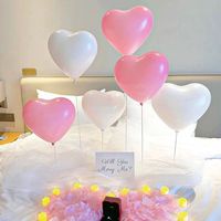 Support de table flottant en forme de cœur pour ballons, idéal pour les fêtes d'anniversaire d'enfants et de bébés, et comme accessoire de décoration photo