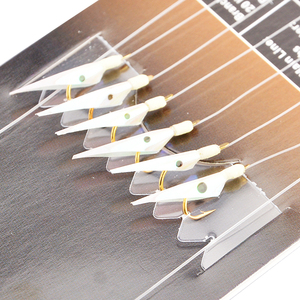 White <span class=keywords><strong>Hage</strong></span> Skin Sabiki Rig Anzuelos de cuerda de piel de pez real Sabiki Rig para mar Luminoso Suave Camarón Anzuelo de pesca Señuelo Sabiki Bait - Product Image 1