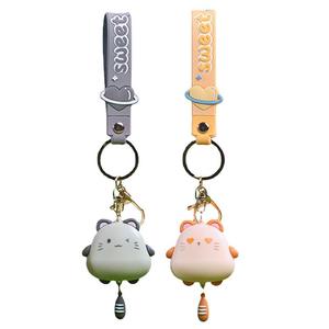 Nuovi simpatici oggetti decorativi doppi, trendy e creativi, portachiavi dorato a forma di cartone animato, ciondolo per borsa, vendita all'ingrosso. - Product Image 5