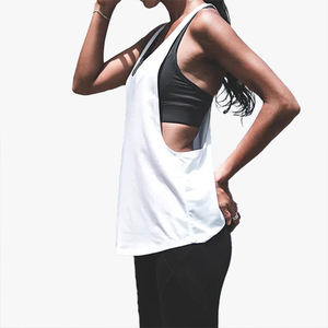 Camiseta sin mangas deportiva holgada con logo personalizable para mujer, ideal para fitness y uso exterior en verano - Product Image 5