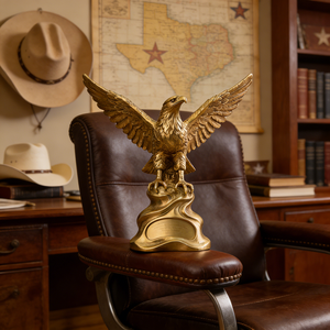 Sculpture en résine Aigle royal - Statue d'inspiration vintage, symbole d'<span class=keywords><strong>ambition</strong></span> et <span class=keywords><strong>de</strong></span> réussite pour <span class=keywords><strong>les</strong></span> bibliothèques et <span class=keywords><strong>les</strong></span> bureaux <span class=keywords><strong>de</strong></span> direction - Product Image 4