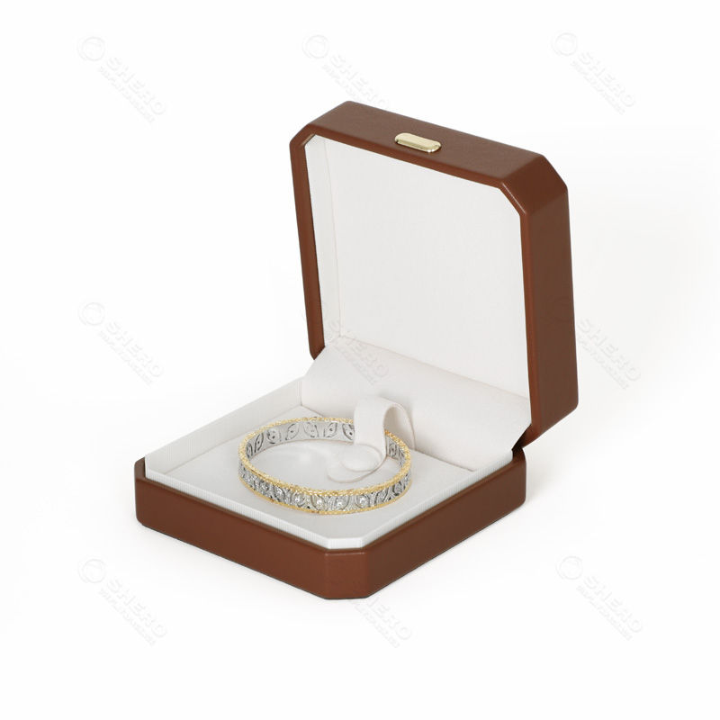 สีน้ำตาล