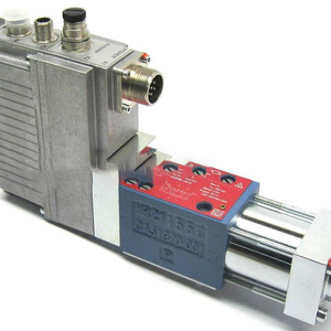 Bulk Supply D636-226-0001 "Can Open" Axis Control R12KA1M0HS92-BwbrCG1D1 NOS - Product Image 1