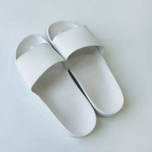 Ciabatte Estive Bianche di Alta Qualità, Scarpe Casual Antiscivolo Morbide da Donna per Esterni, <span class=keywords><strong>Sandali</strong></span> Piatti da Spiaggia di Design Economici - Product Image 3