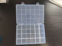 Boîte de rangement multicolore moderne en plastique à 32 compartiments The Beadery