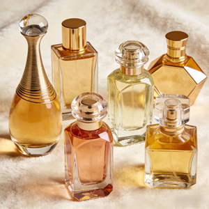 Perfume <span class=keywords><strong>de</strong></span> Marca <span class=keywords><strong>de</strong></span> Lujo <span class=keywords><strong>de</strong></span> Alta Calidad <span class=keywords><strong>de</strong></span> EE. UU., Aroma Amaderado, Moderno y Audaz, <span class=keywords><strong>Eau</strong></span> <span class=keywords><strong>de</strong></span> Parfum <span class=keywords><strong>de</strong></span> 100 ml, Colonia Masculina en Spray <span class=keywords><strong>de</strong></span> Larga Duración - Product Image 1