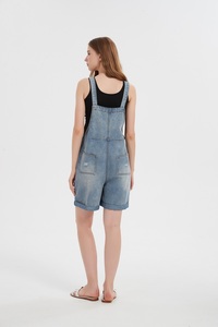 Nuevos pantalones cortos de mezclilla de verano para mujer, con tirantes, de pierna ancha, de media longitud, de color liso, con tirantes, pantalones casuales de cintura suelta - Product Image 3