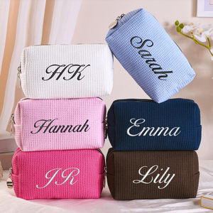 Borse per il Trucco in Cotone Floreale Trapuntate Personalizzate, Resistenti e Delicate, per Conservare Cosmetici e Regali per Ragazze - Product Image 2