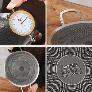 Producción de sartén de acero inoxidable 316 de gama alta, olla antiadherente para Fideos fritos, utensilio de cocina con peine de miel de doble mango - Product Image 4