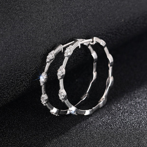 Orecchini a Cerchio Geometrici Marquise per Donne, Design Audace e Unico, Gioielli di Moda - Product Image 5